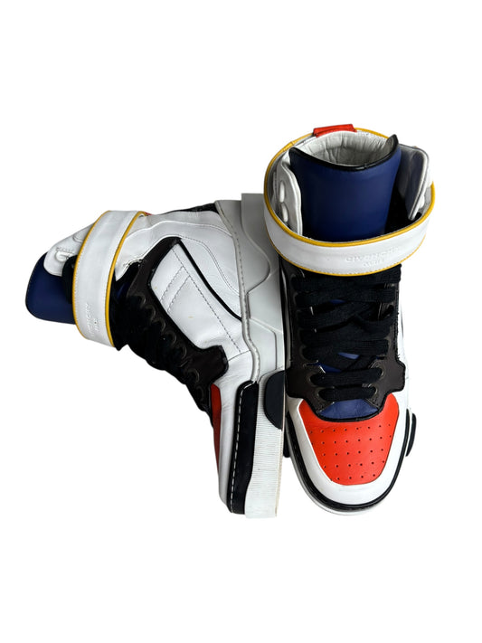 Givenchy Tyson (with box)